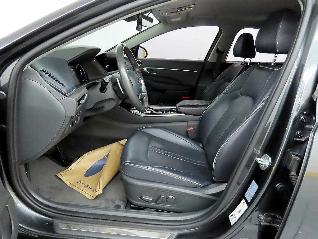 HYUNDAI Sonata - Vista 5