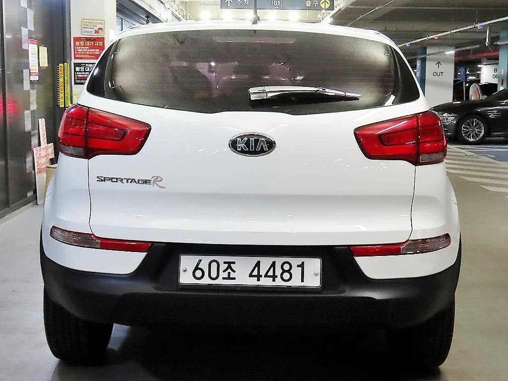 KIA Sportage - Vista 5