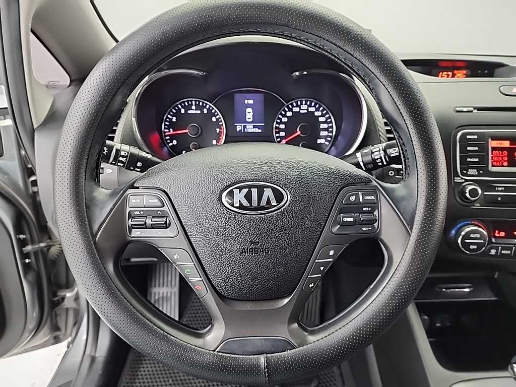 KIA K3 - Vista 9
