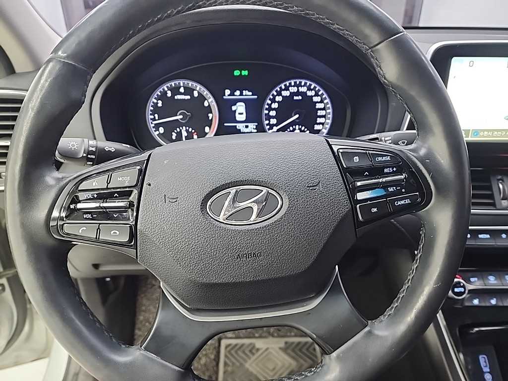 HYUNDAI Grandeur - Vista 9