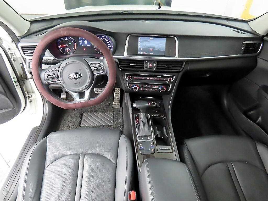 KIA K5 - Vista 7