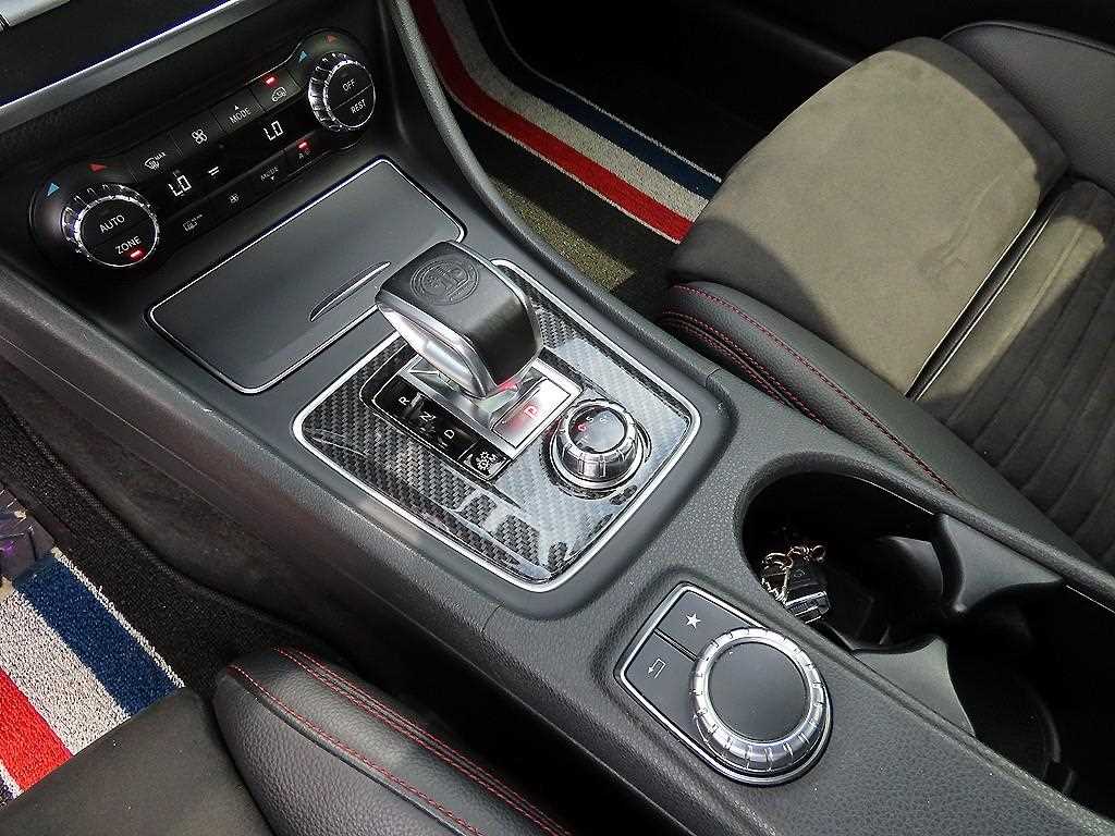 Mercedes Benz GLA Class - Vista 10