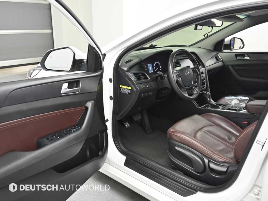 HYUNDAI Sonata - Vista 10