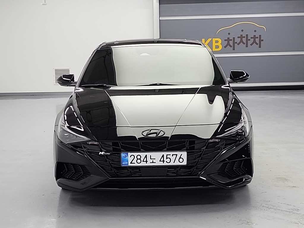 HYUNDAI Avante - Vista 2