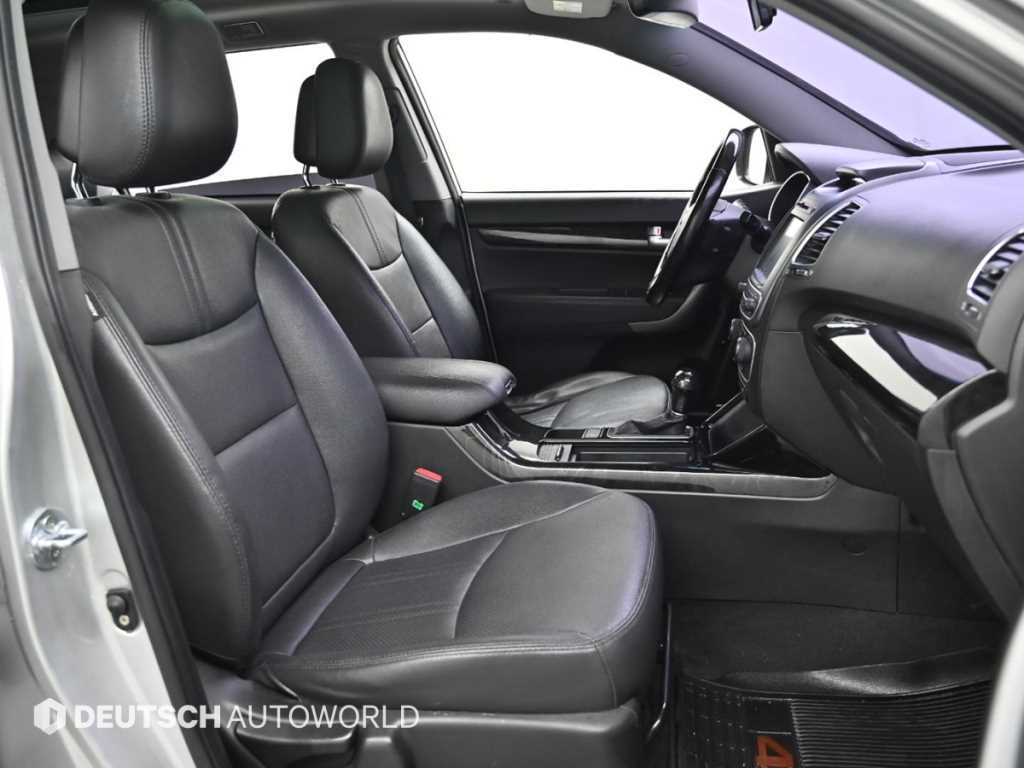 KIA Sorento - Vista 10