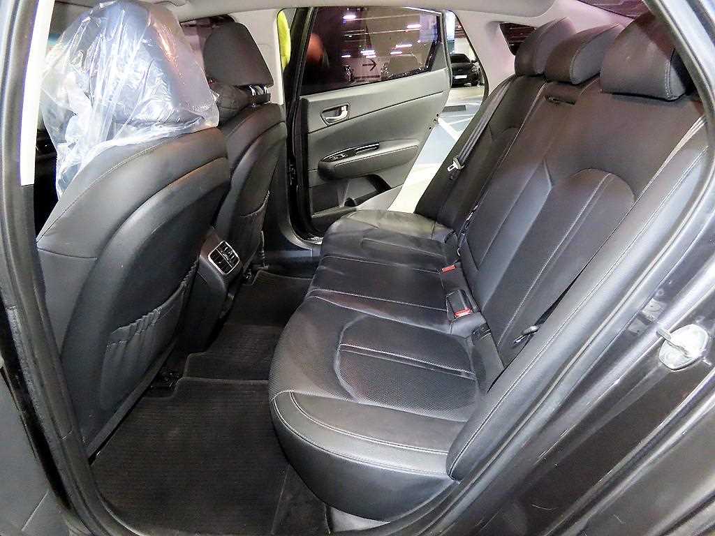 KIA K5 - Vista 7