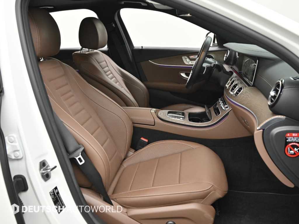 Mercedes Benz E class - Vista 10
