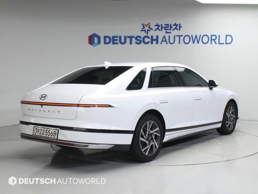 HYUNDAI Grandeur - Vista 2