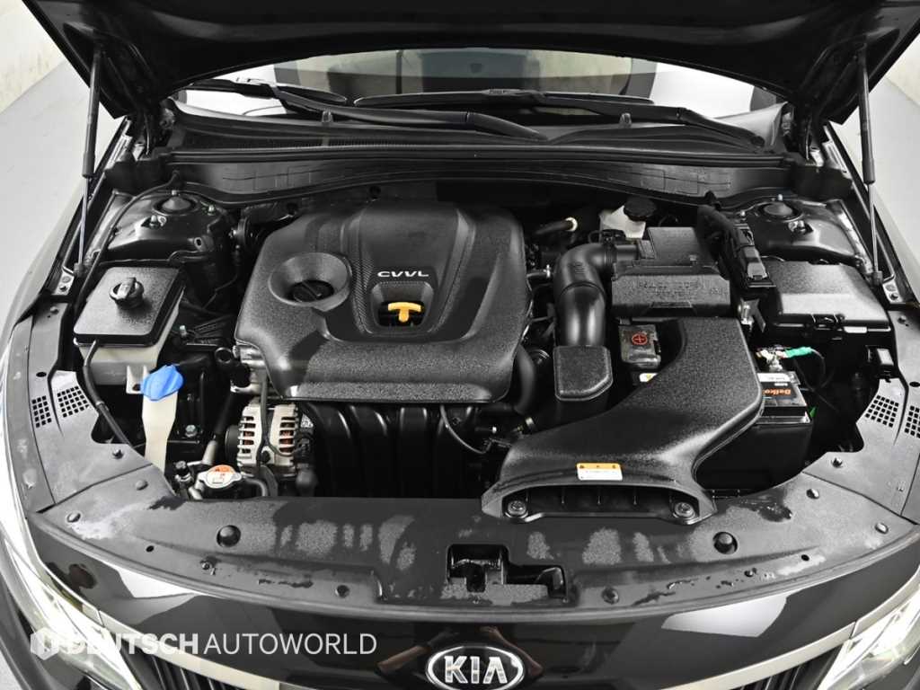 KIA K5 - Vista 6