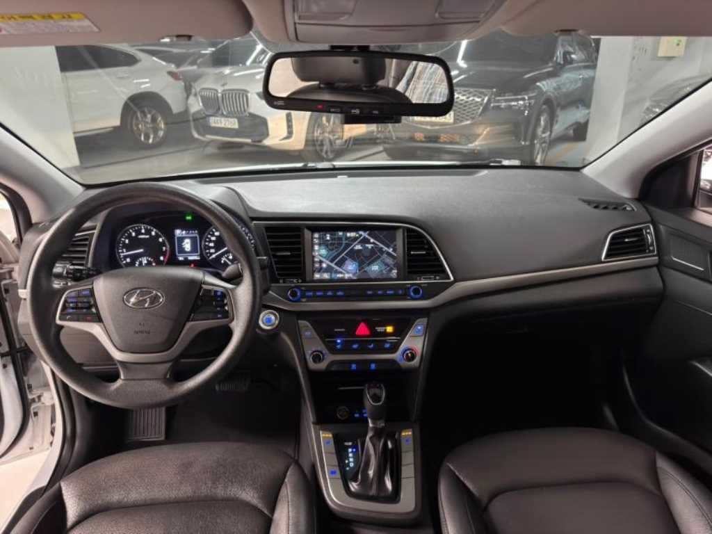 HYUNDAI Avante 2018 - Importación desde Corea - HF Imports Iquique - Foto 16
