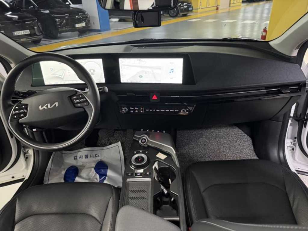 KIA EV6 - Vista 6