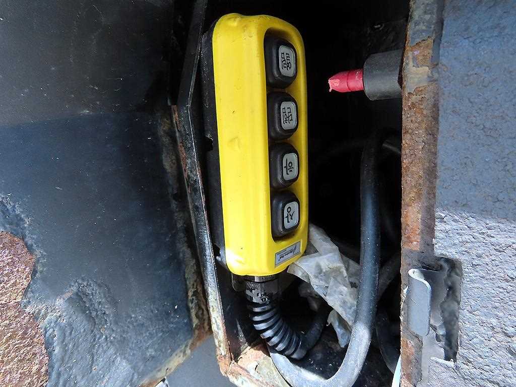 Small Truck Top_Integrated Top Powergate - Vista 6