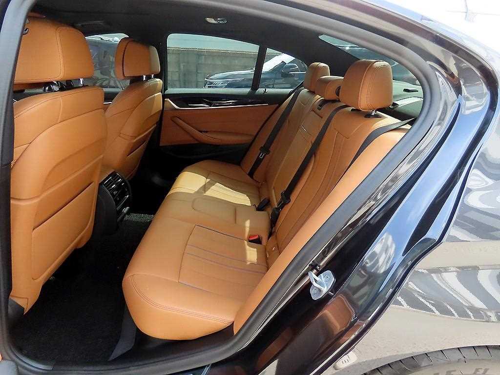 BMW 5 Series - Vista 6