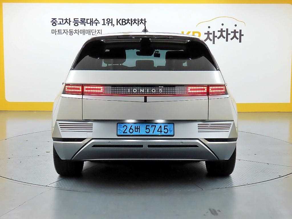HYUNDAI Ioniq 5 - Vista 3