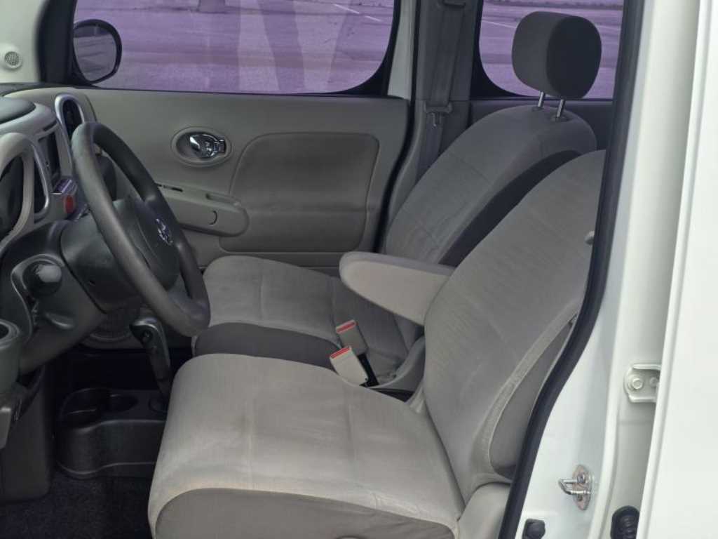 Nissan Cube - Vista 9