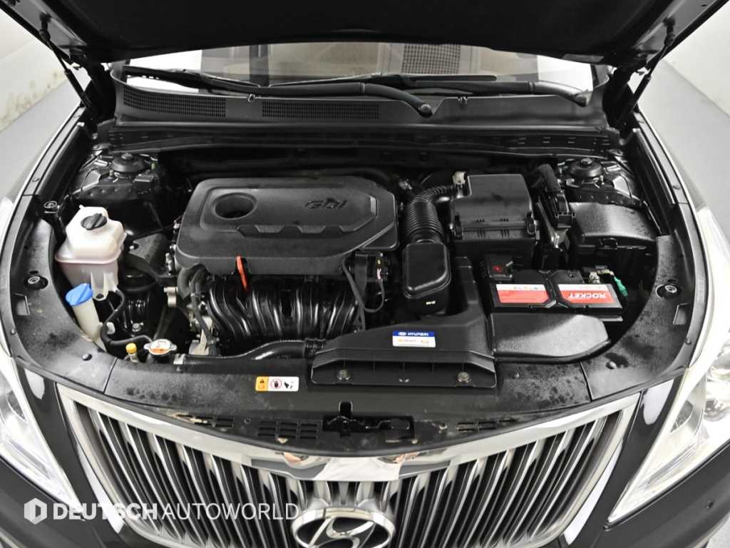 HYUNDAI Grandeur - Vista 6