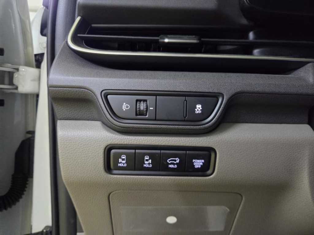 KIA Carnival - Vista 7