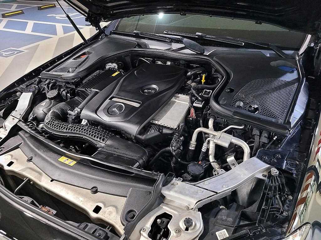 Mercedes Benz E class 2017 Negro - Importación desde Corea - HF Imports Iquique - Foto 19