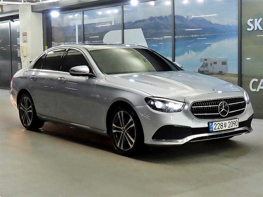 Mercedes Benz E class 2022 Plateado - Importación desde Corea - HF Imports Iquique - Foto 1
