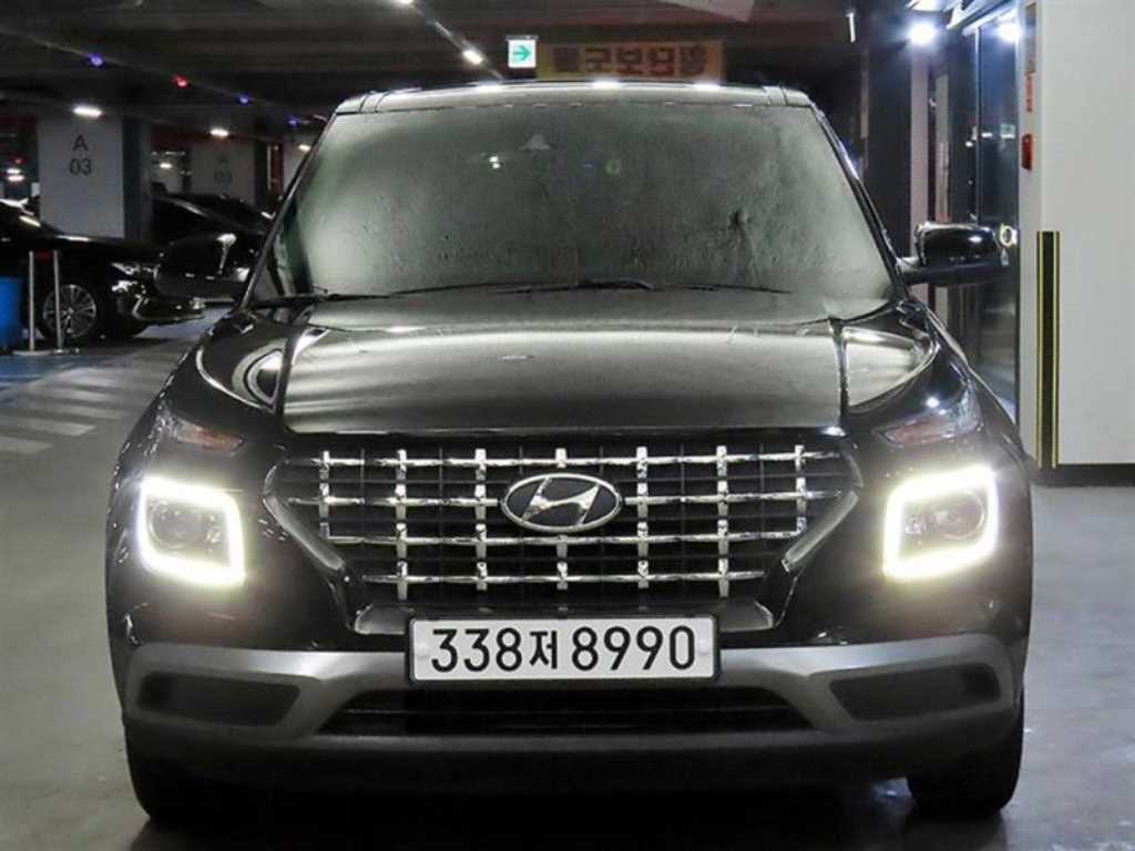 HYUNDAI Venue - Vista 2