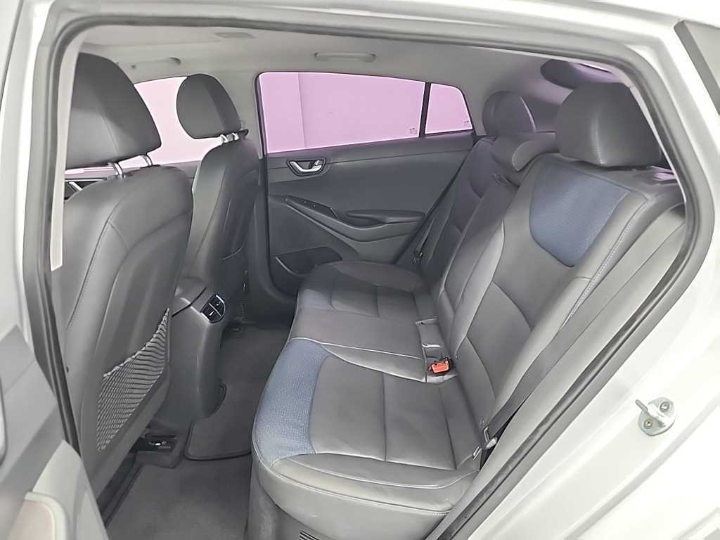 HYUNDAI Ioniq - Vista 12