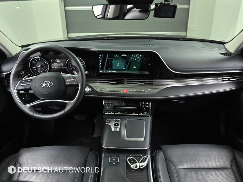 HYUNDAI Grandeur - Vista 10