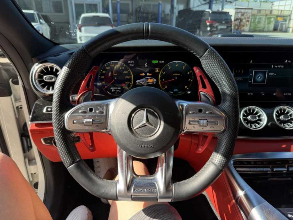Mercedes Benz AMG GT - Vista 6