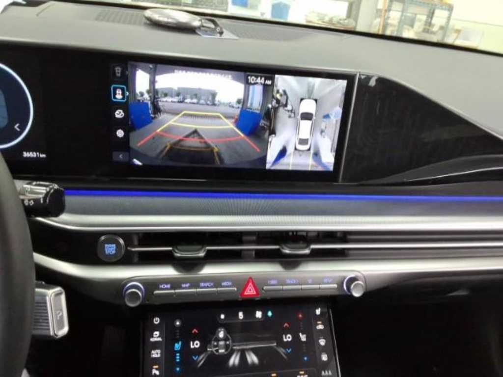 HYUNDAI Grandeur - Vista 8