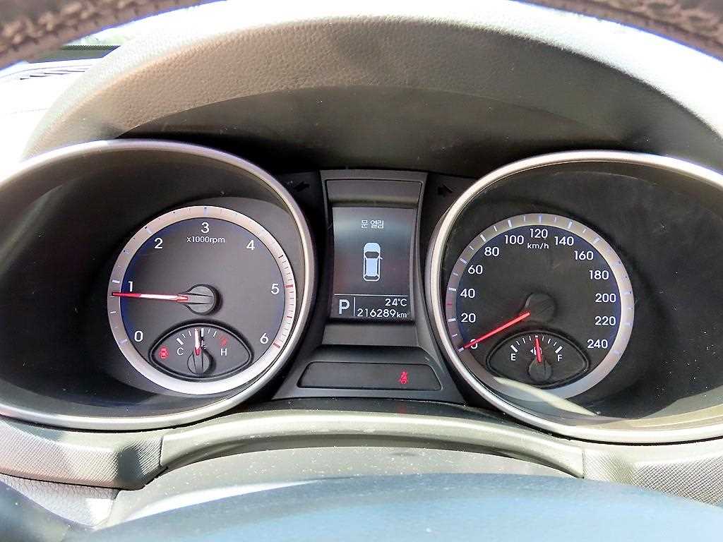 HYUNDAI Santa Fe - Vista 9