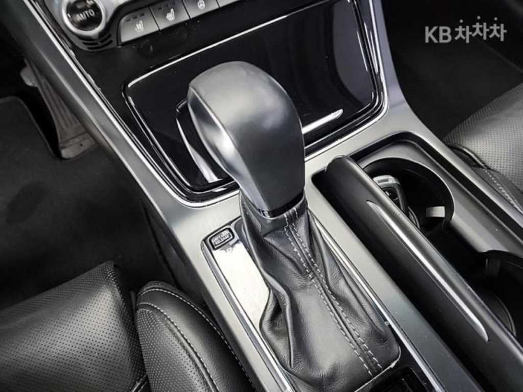 HYUNDAI Grandeur - Vista 8