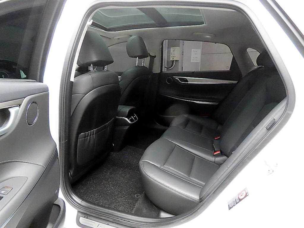 HYUNDAI Grandeur - Vista 6