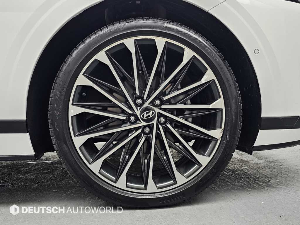 HYUNDAI Grandeur - Vista 5