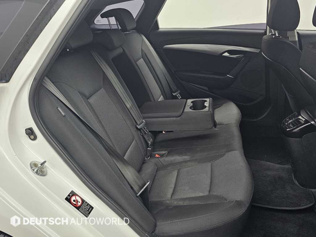HYUNDAI i40 - Vista 12