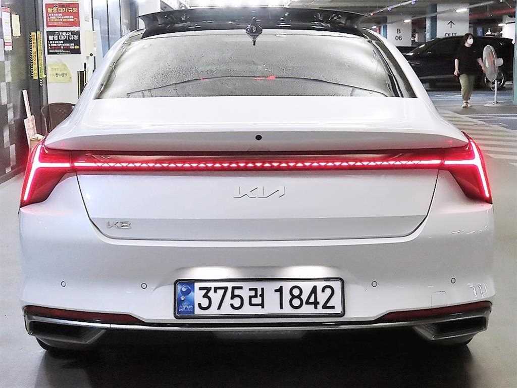 KIA K8 - Vista 5