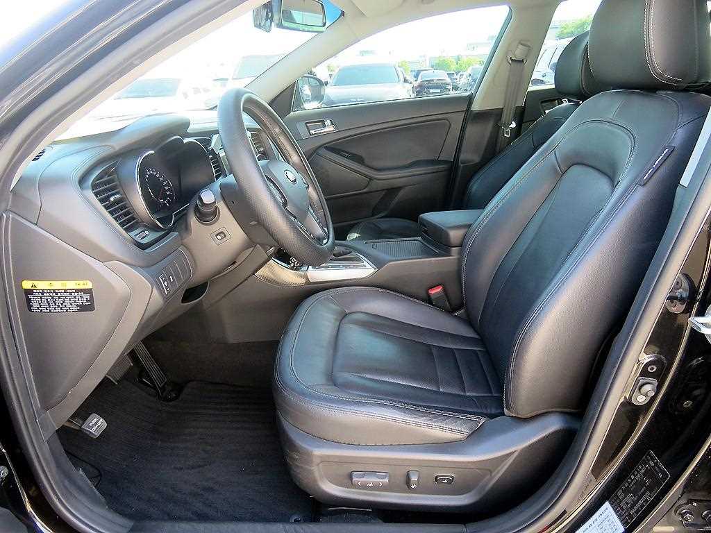 KIA K5 - Vista 5