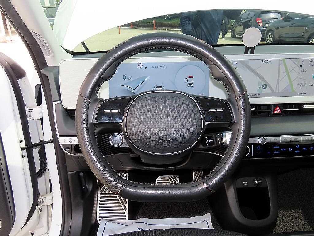 HYUNDAI Ioniq 5 - Vista 8