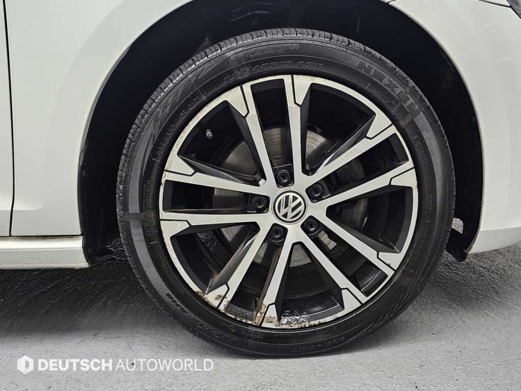 Volkswagen Golf - Vista 5