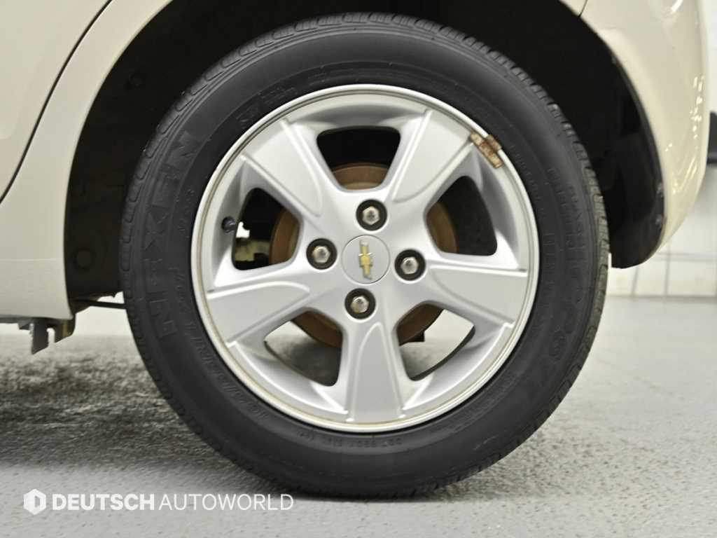 Chevrolet Spark - Vista 6