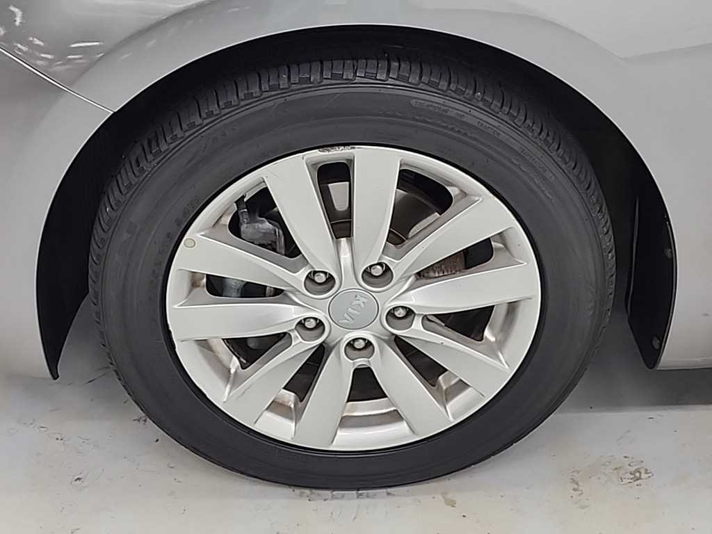 KIA K3 2015 Gris - Importación desde Corea - HF Imports Iquique - Foto 18