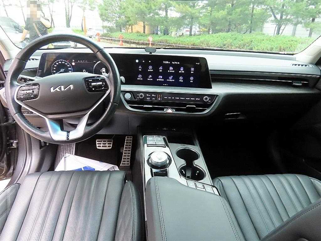 KIA K8 - Vista 7