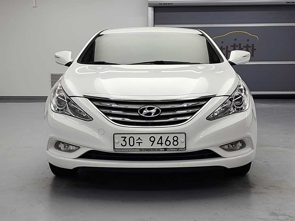 HYUNDAI Sonata - Vista 2