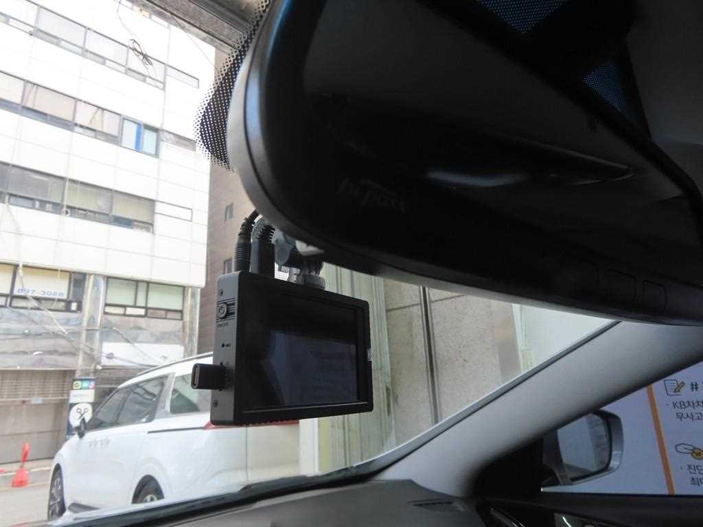 HYUNDAI Grandeur - Vista 11