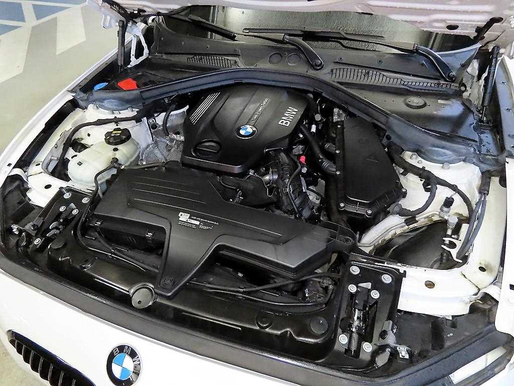 BMW 1 series 2019 Blanco - Importación desde Corea - HF Imports Iquique - Foto 19
