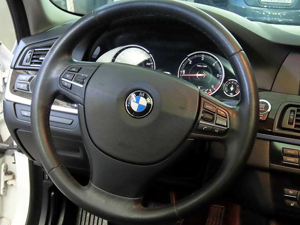BMW 5 Series - Vista 8