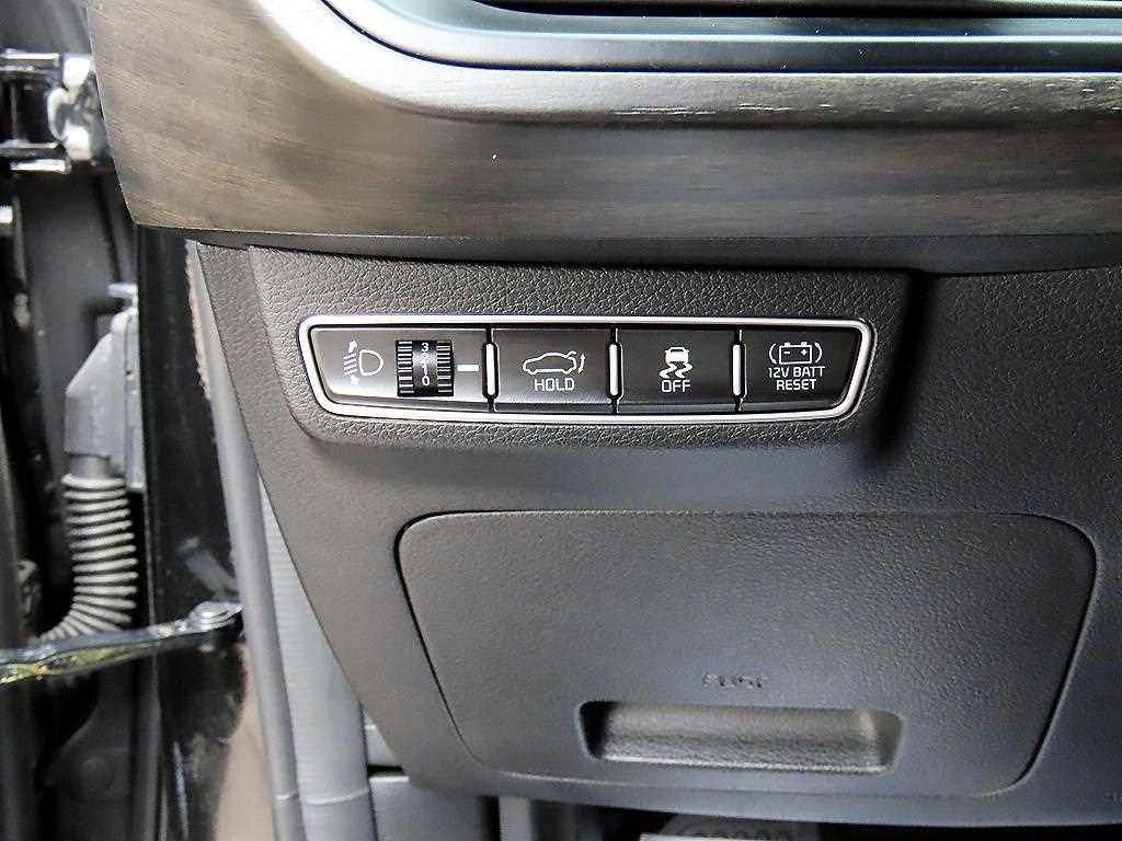 KIA K8 - Vista 12