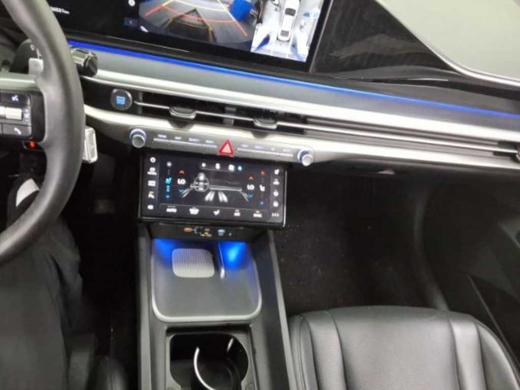 HYUNDAI Grandeur - Vista 9