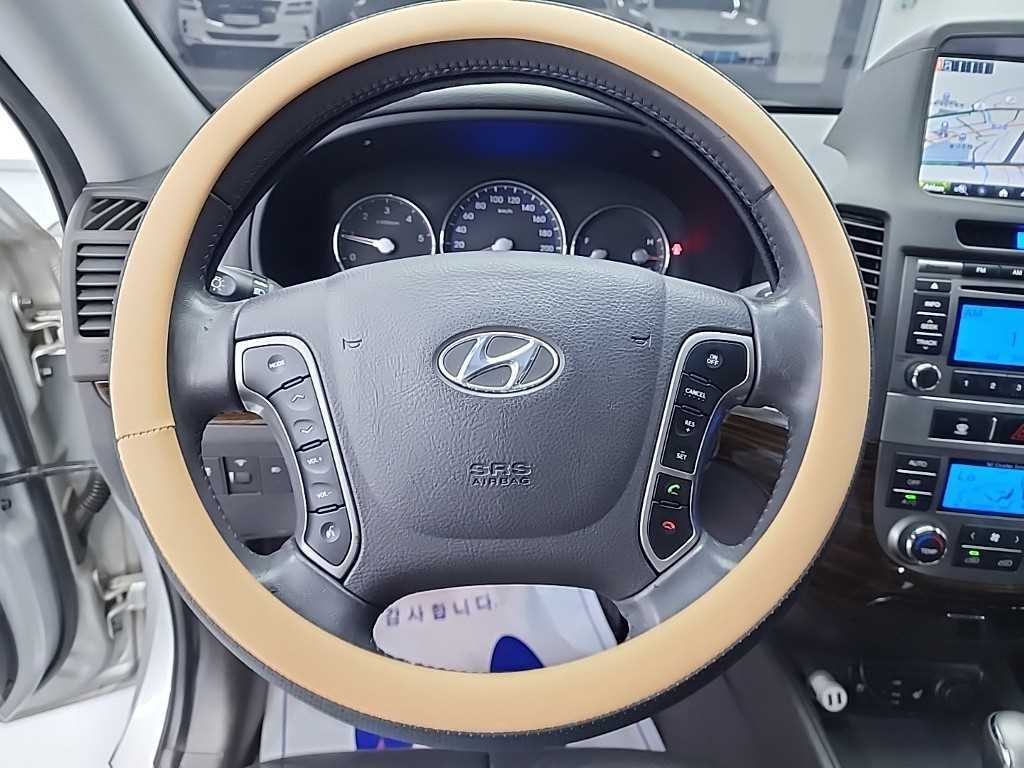 HYUNDAI Santa Fe - Vista 9