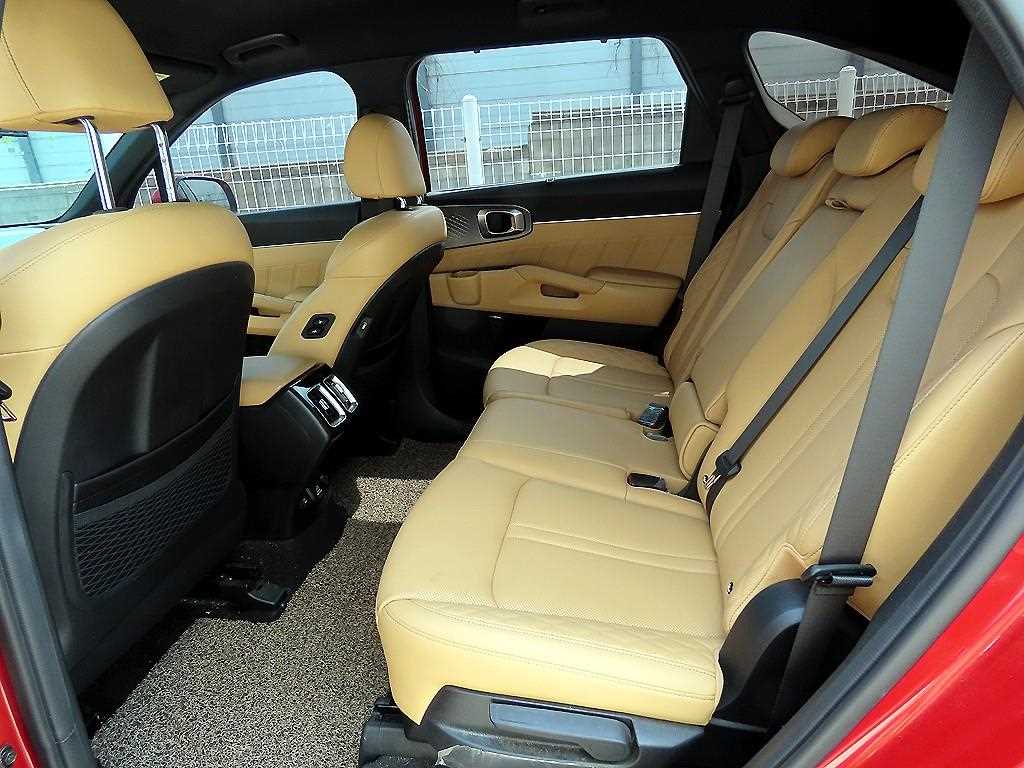 KIA Sorento - Vista 6