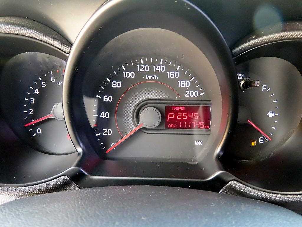 KIA Ray - Vista 9
