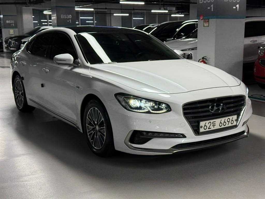 HYUNDAI Grandeur - Vista 3